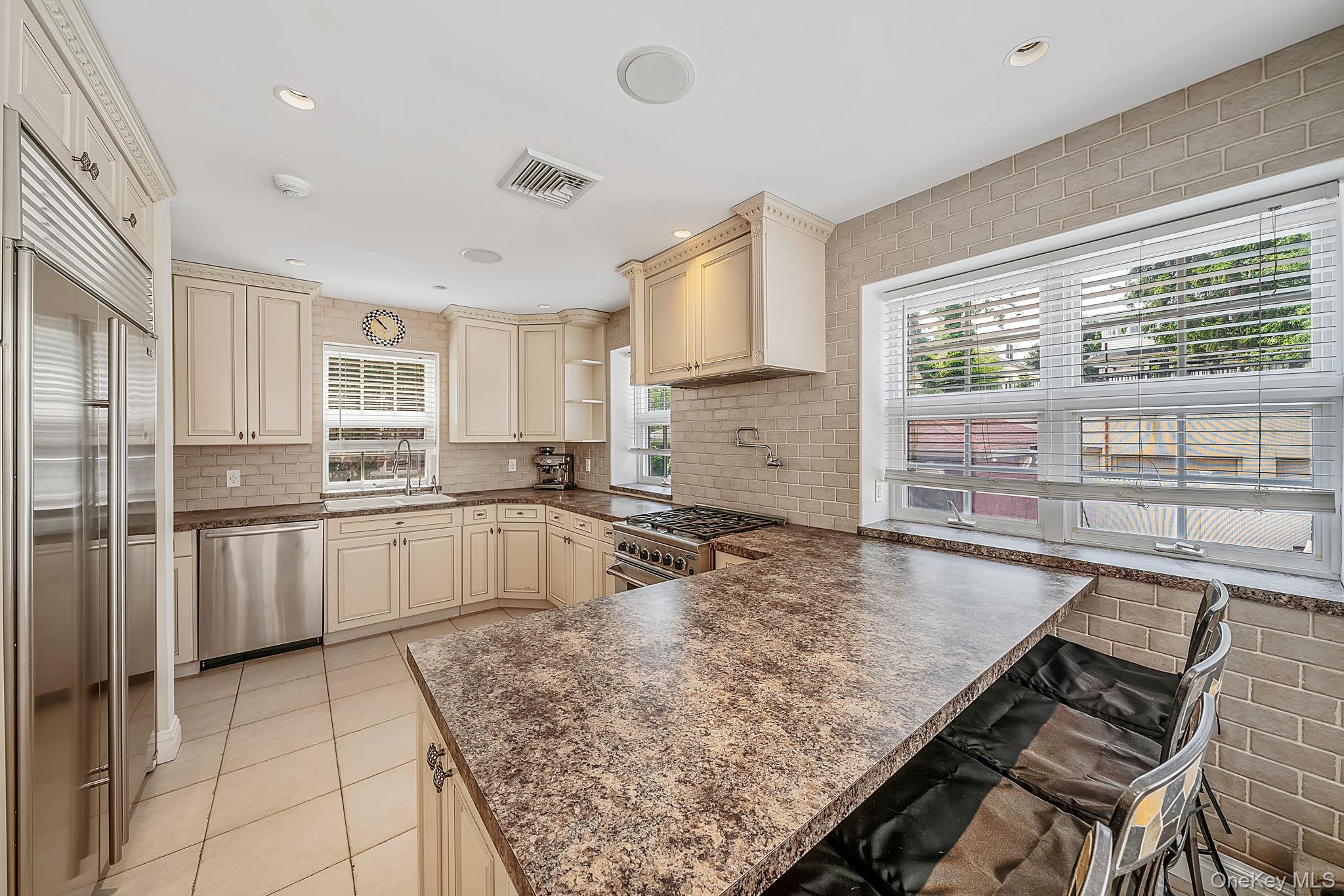 58 85th Street Property Photo 17