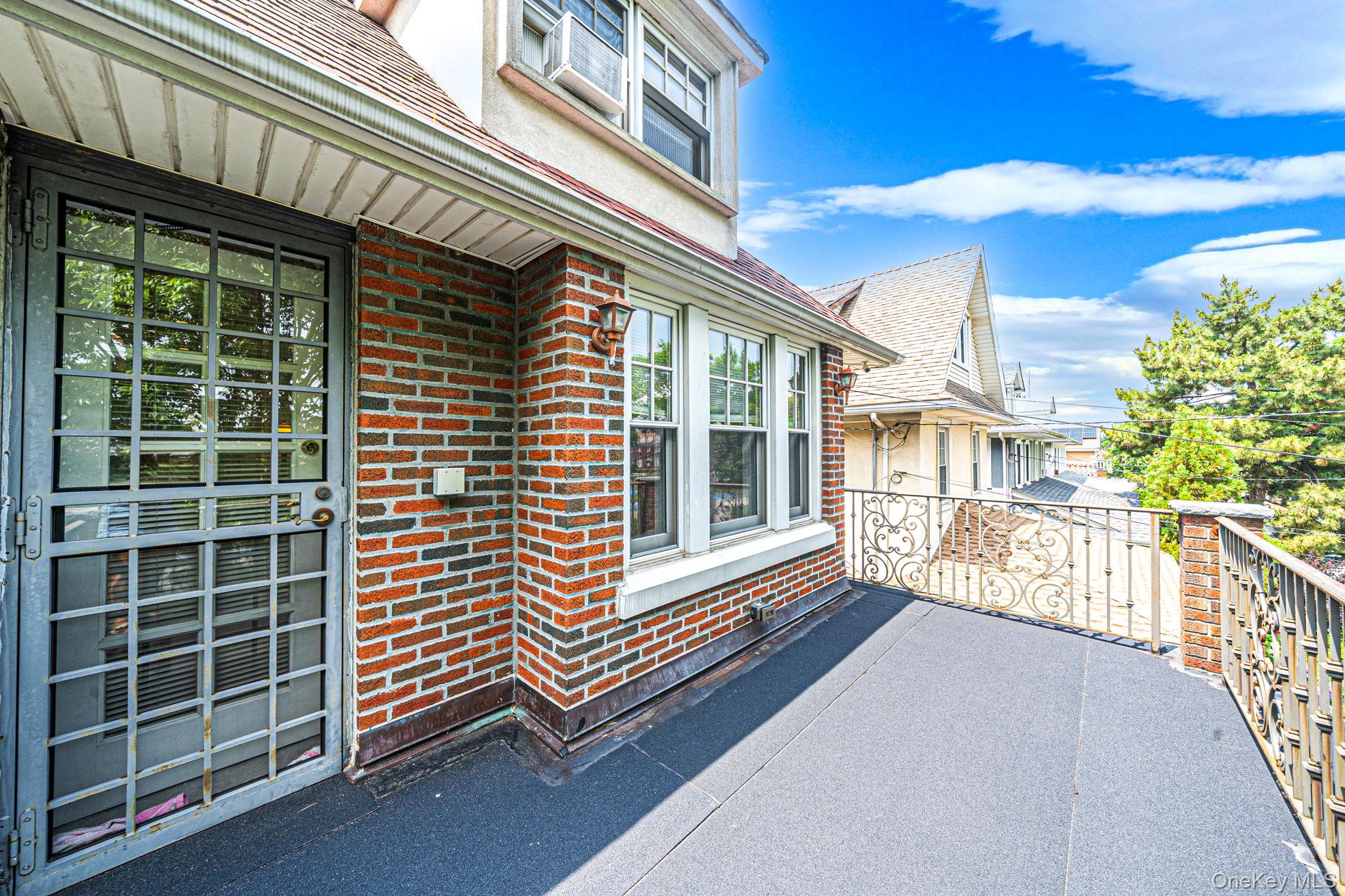 58 85th Street Property Photo 26