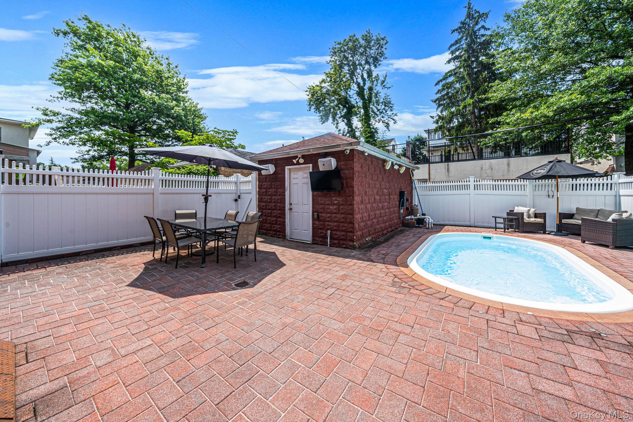 58 85th Street Property Photo 38
