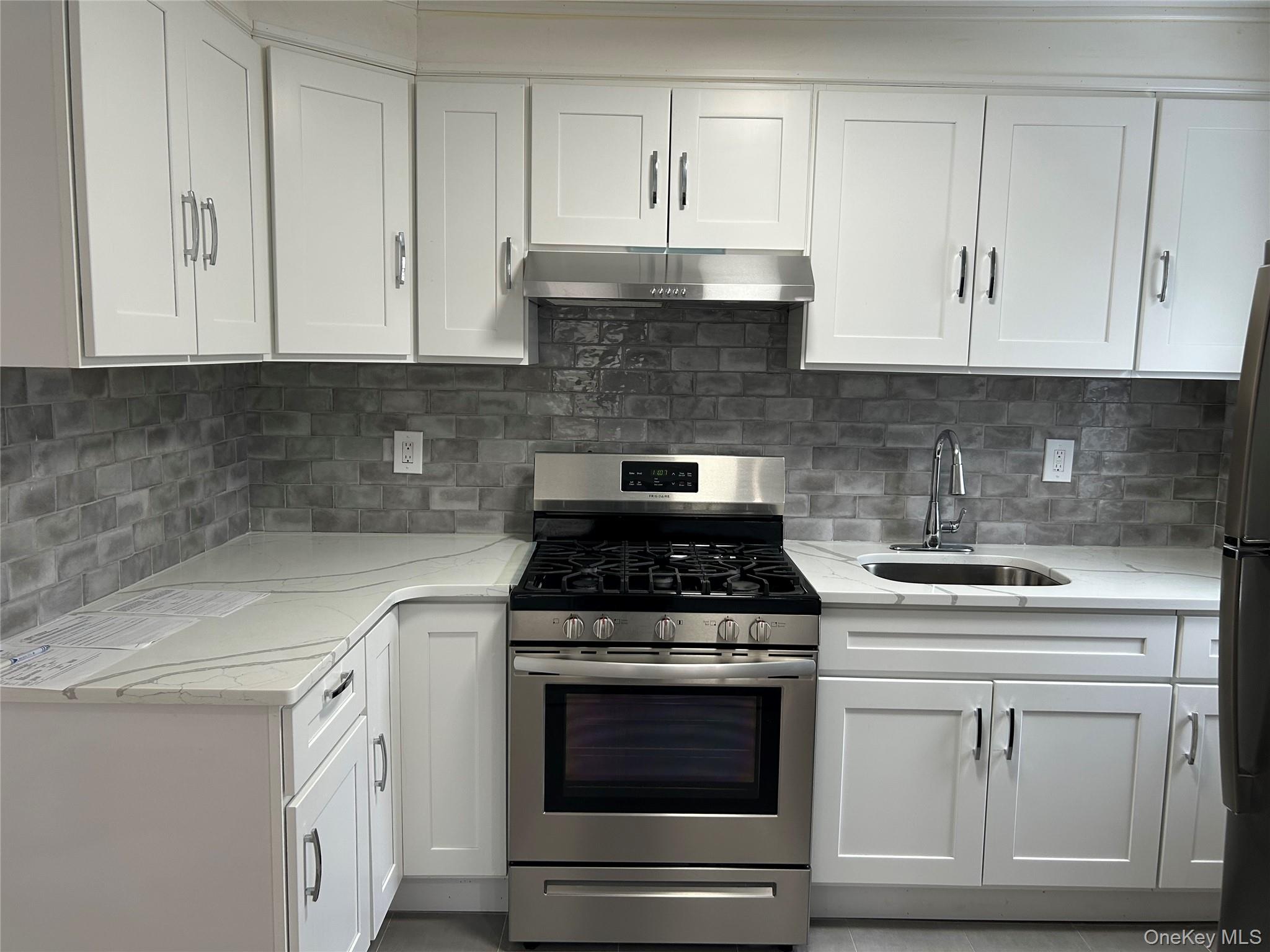 243-12 144 Avenue Property Photo 2