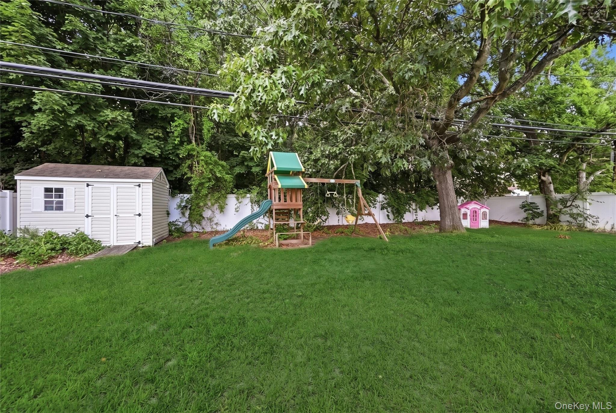 74 Tree Road Property Photo 26