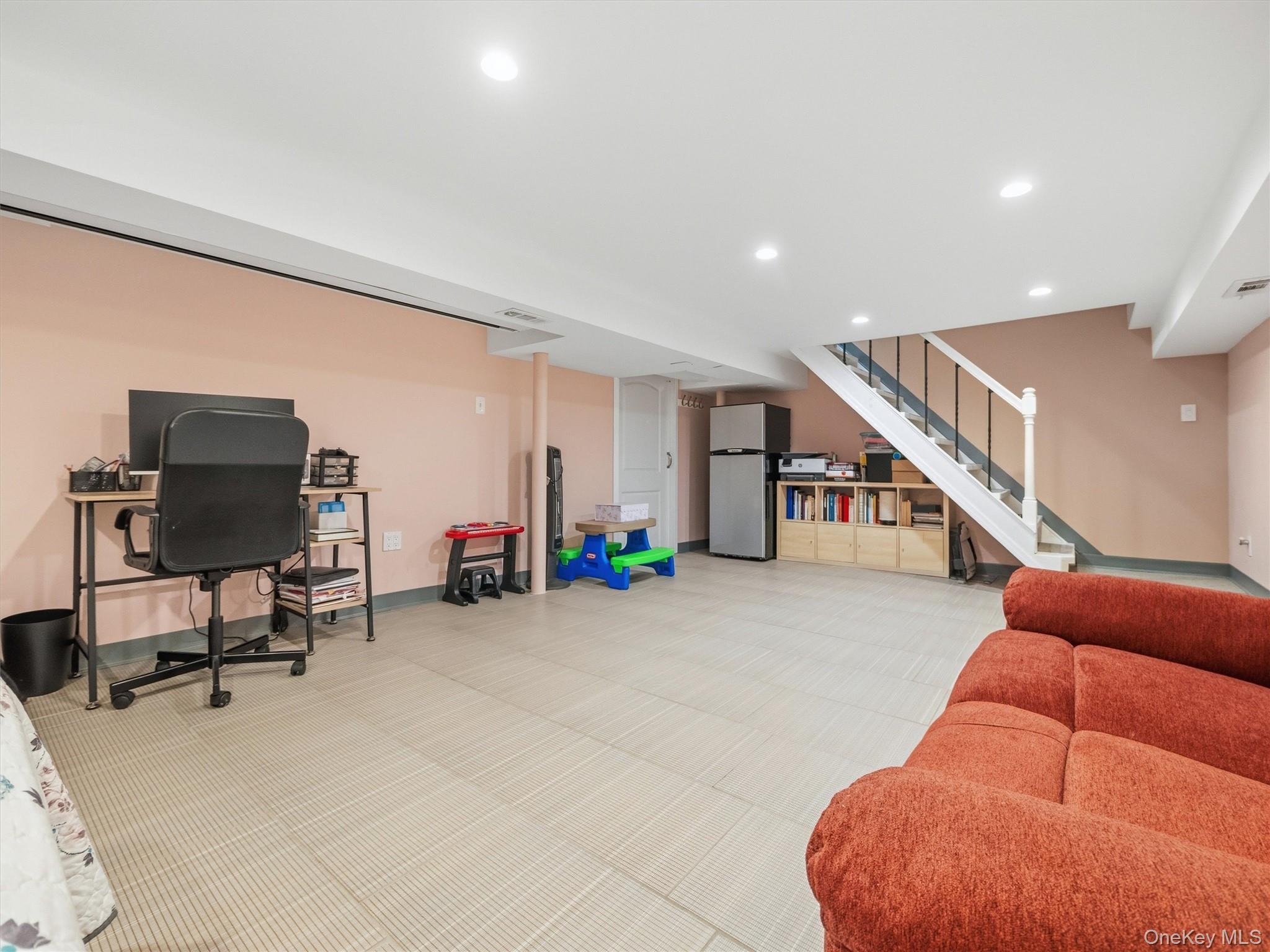 15 Summit Avenue Property Photo 16