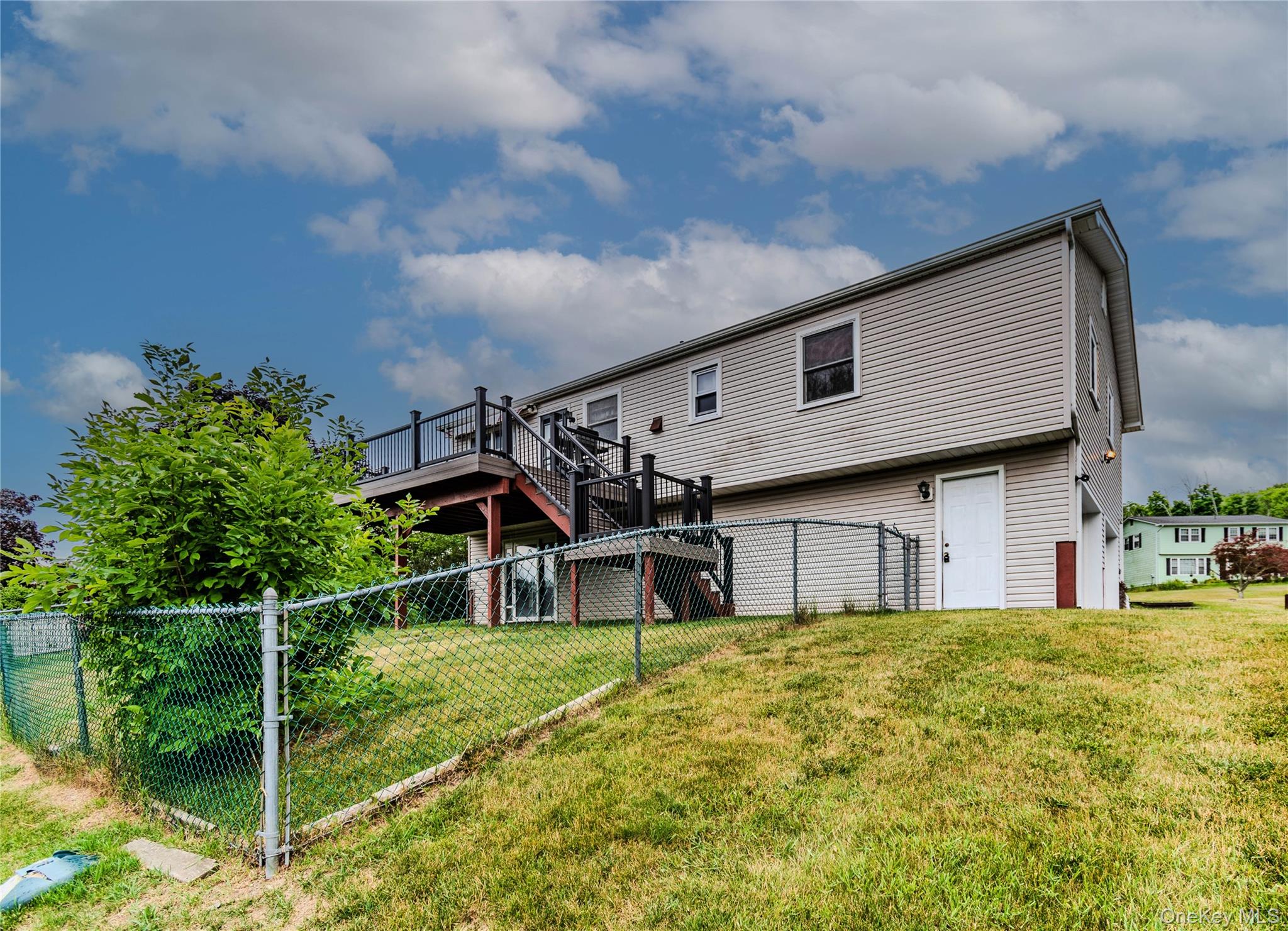 6 Bates Circle Property Photo 6