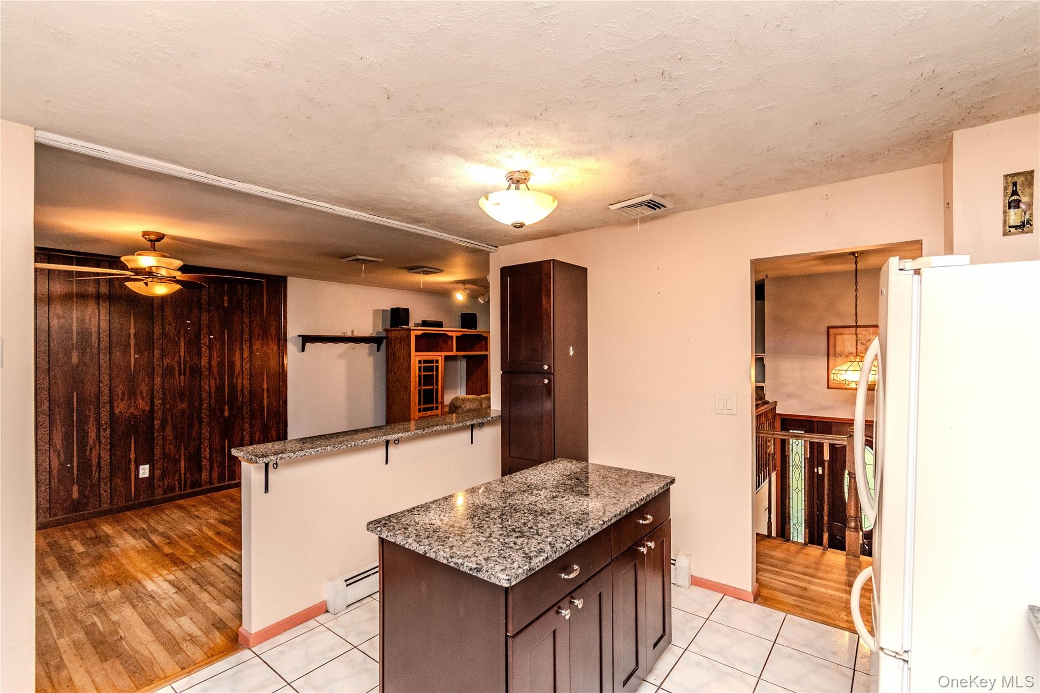 6 Bates Circle Property Photo 24