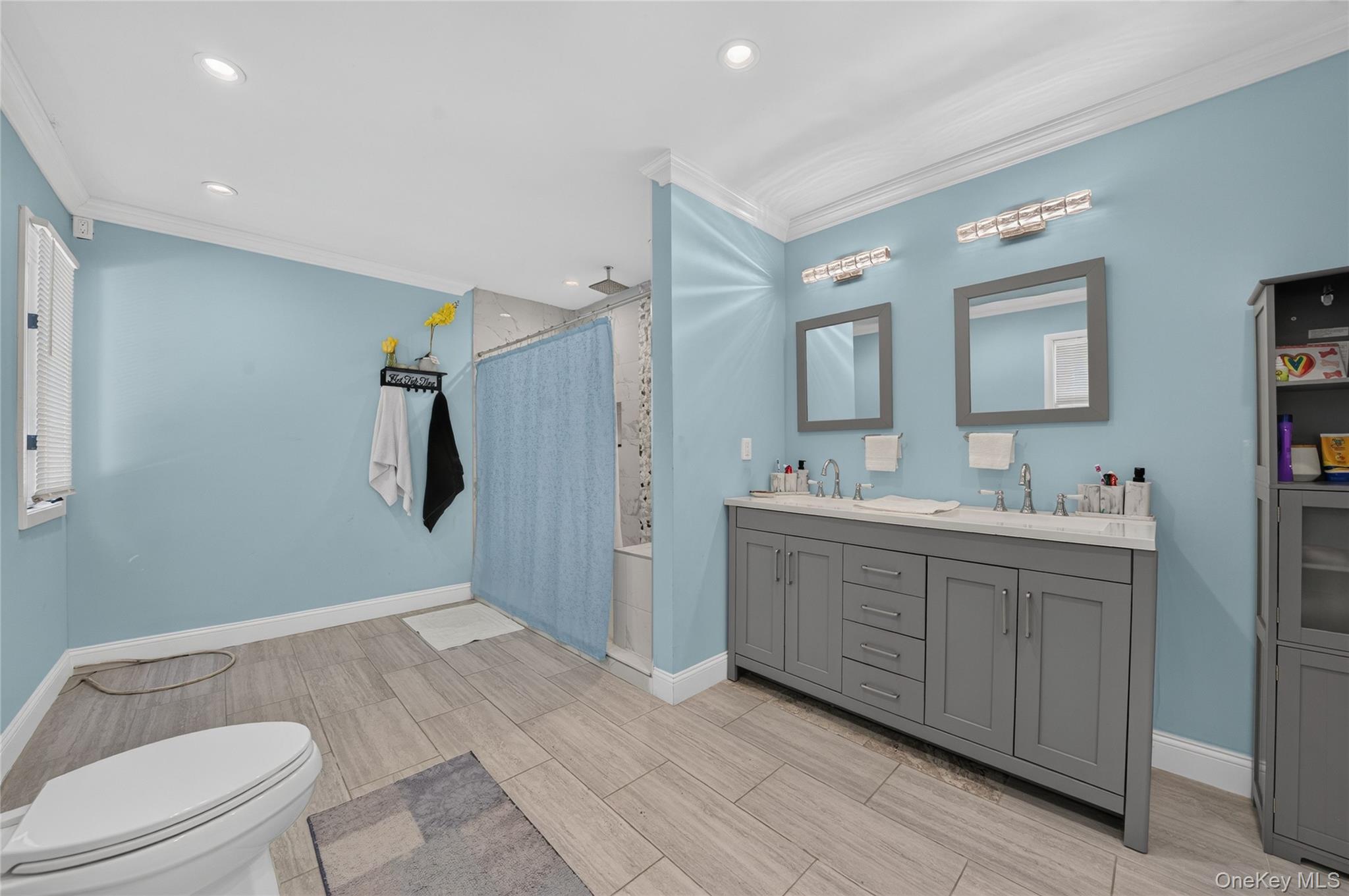 208 Newburgh Avenue Property Photo 24
