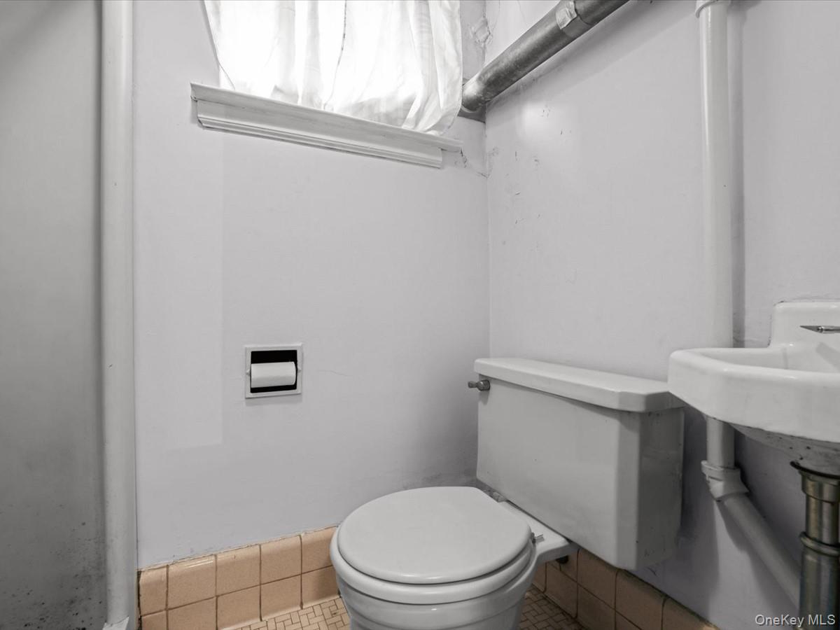 8026 217th Street Property Photo 31