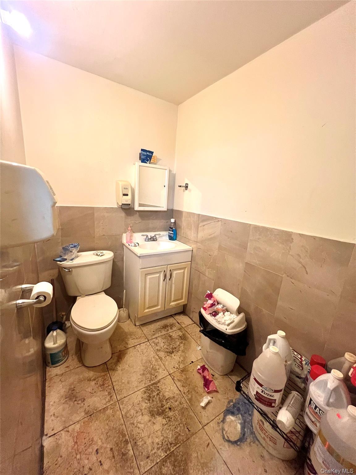 9022 161st Street Property Photo 6