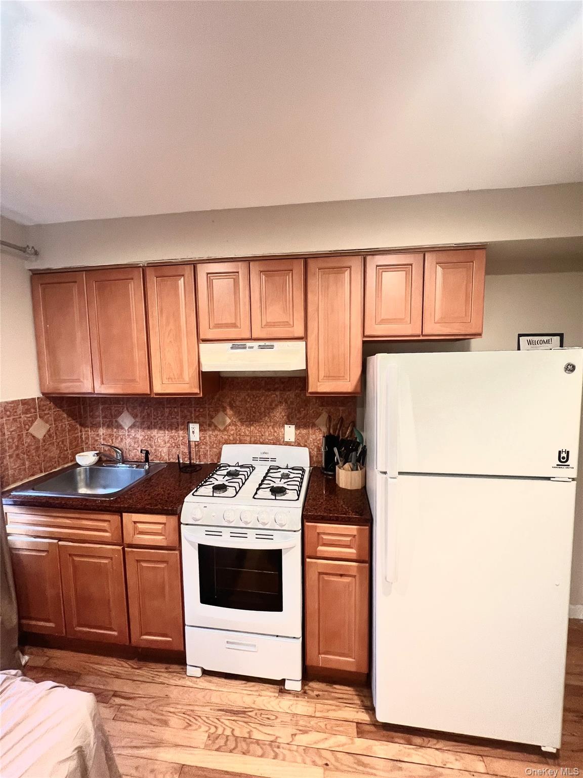 9022 161st Street Property Photo 10