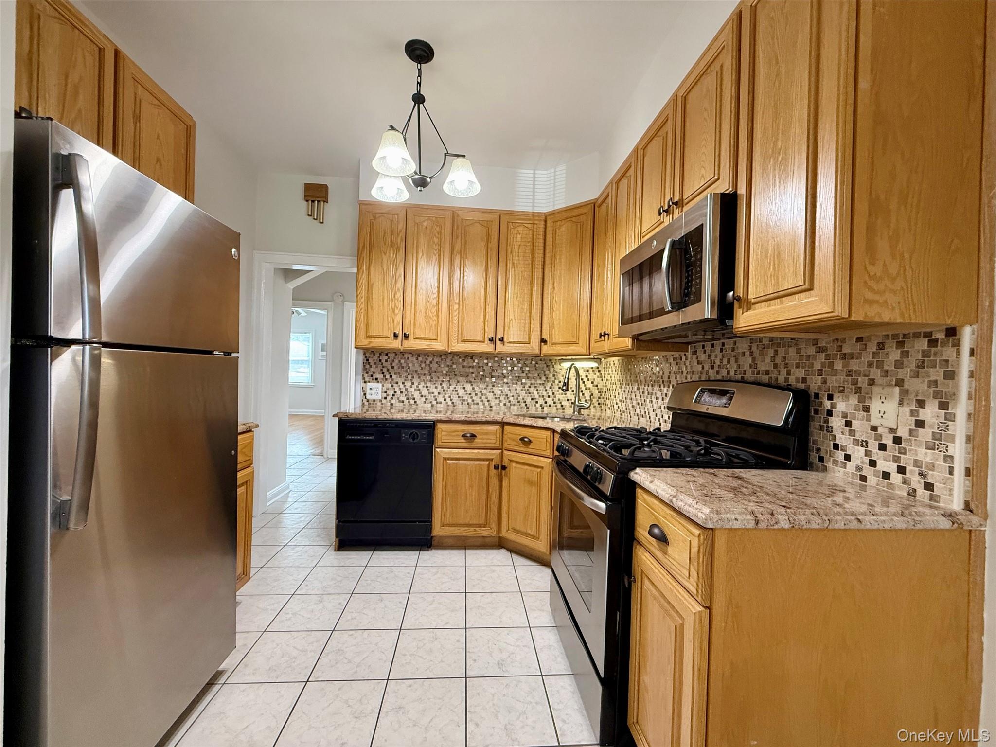 5962 69th Lane Property Photo 18