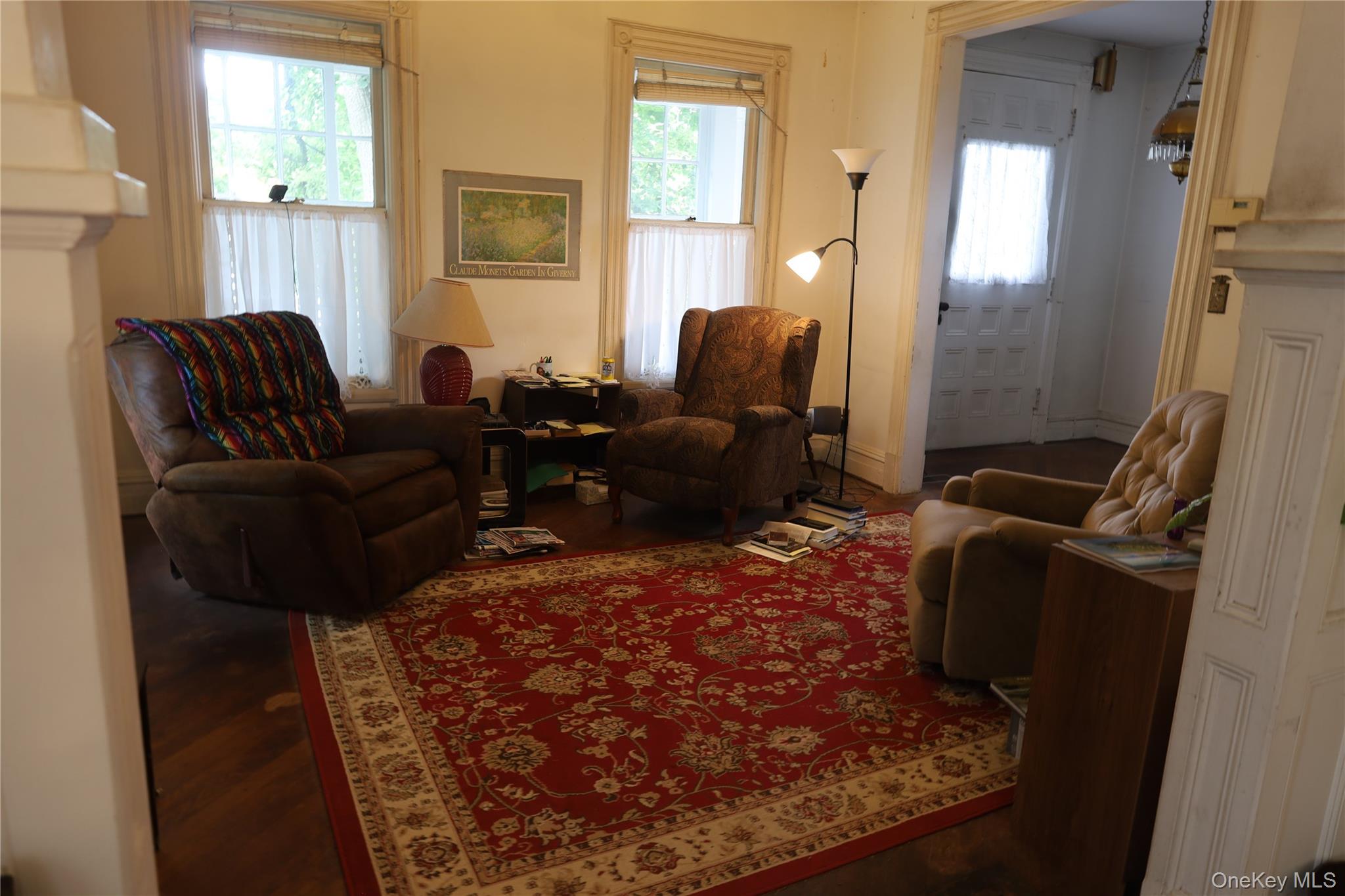 32 Ferris Place Property Photo 3