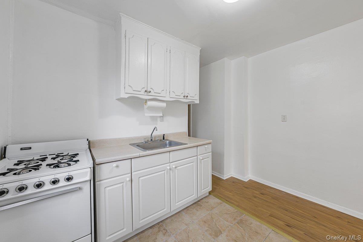270 N Broadway Ps Property Photo 6