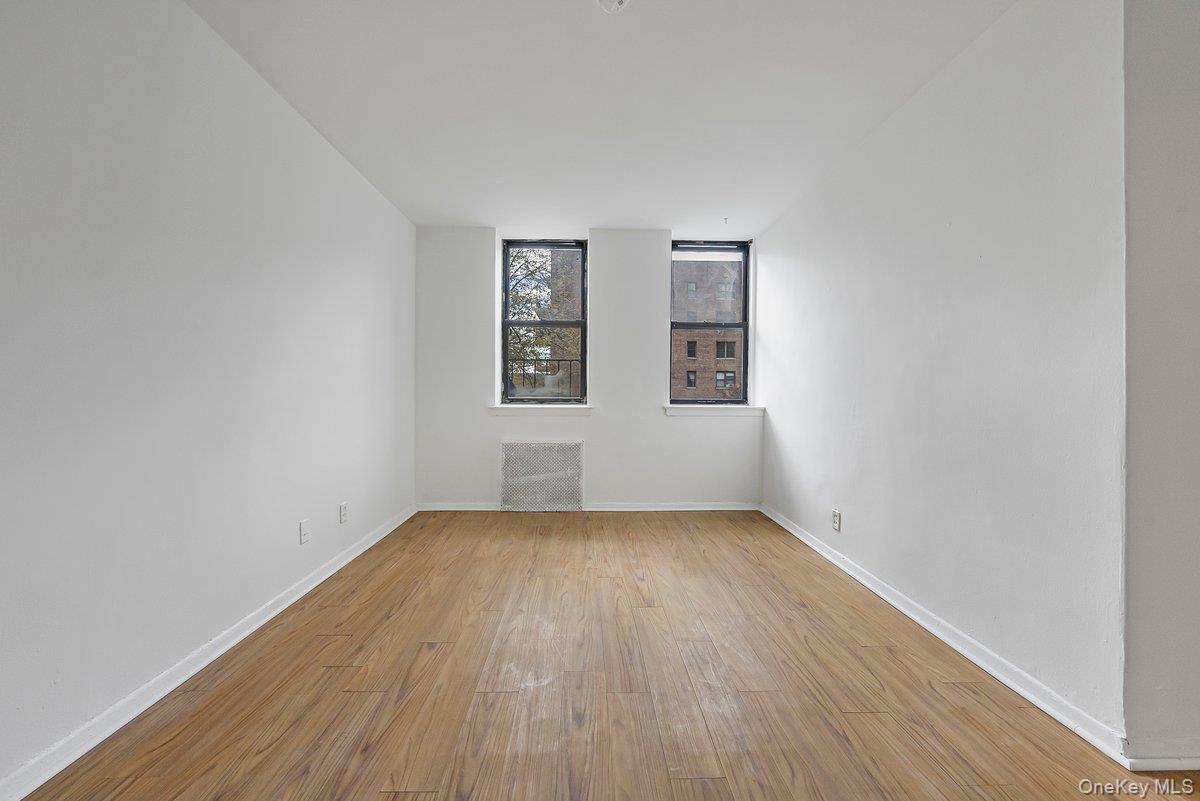 270 N Broadway Ps Property Photo 12