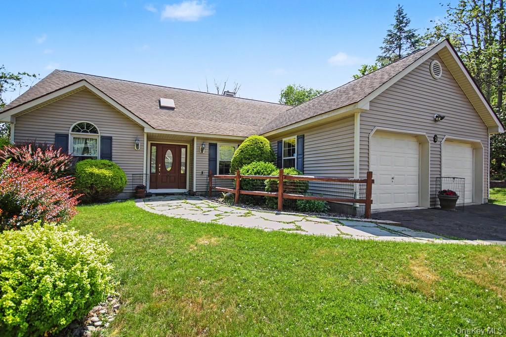 2 Douglas Street Property Photo 1