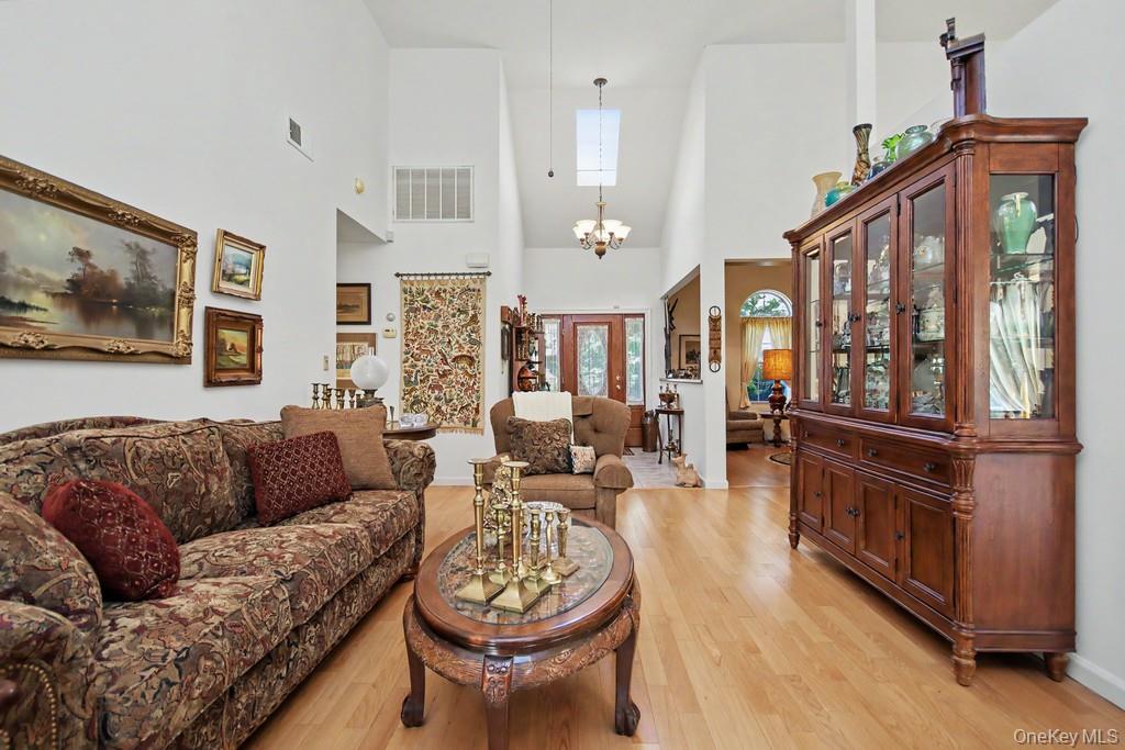 2 Douglas Street Property Photo 15