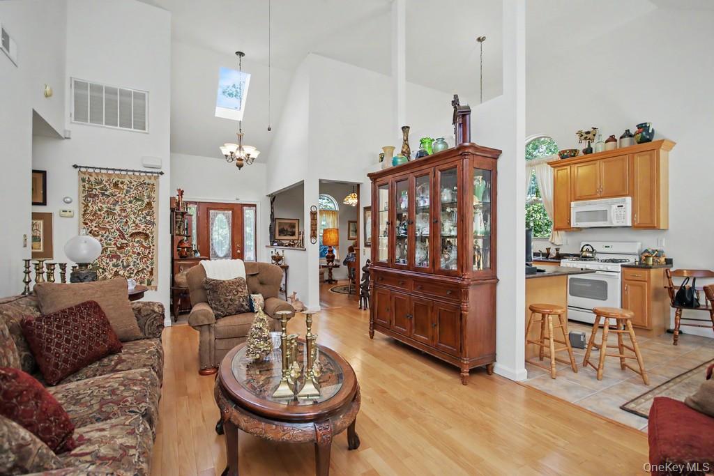 2 Douglas Street Property Photo 16