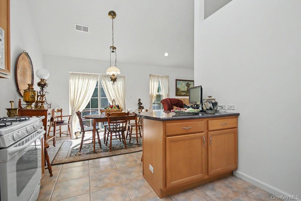 2 Douglas Street Property Photo 17