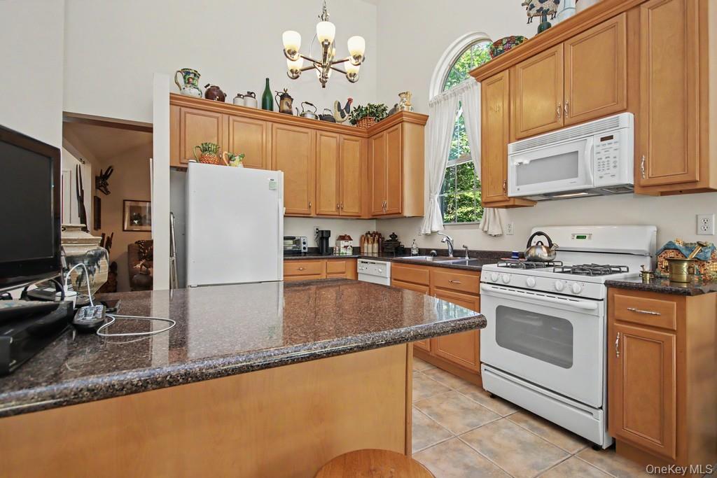 2 Douglas Street Property Photo 20