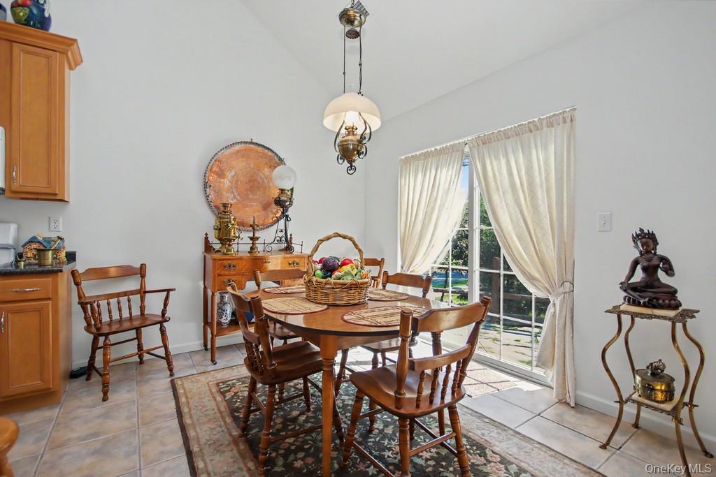 2 Douglas Street Property Photo 21