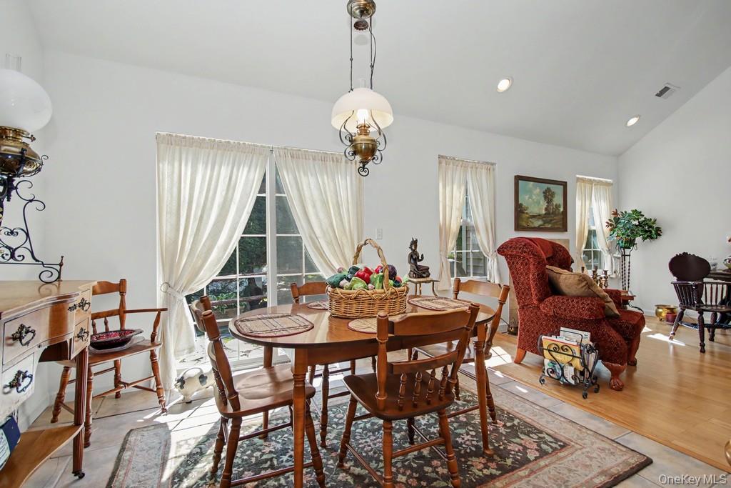 2 Douglas Street Property Photo 22