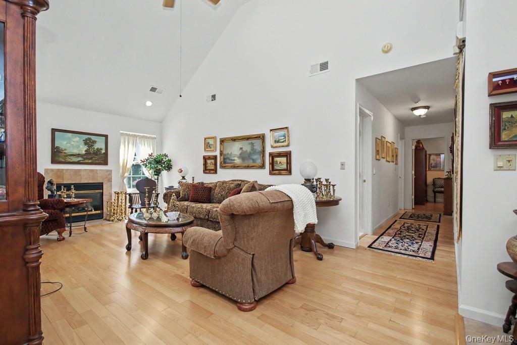 2 Douglas Street Property Photo 23