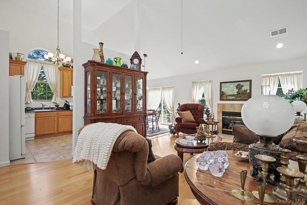 2 Douglas Street Property Photo 26