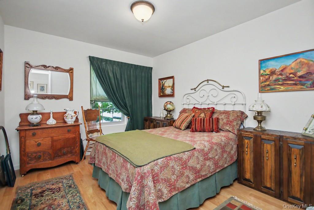 2 Douglas Street Property Photo 27