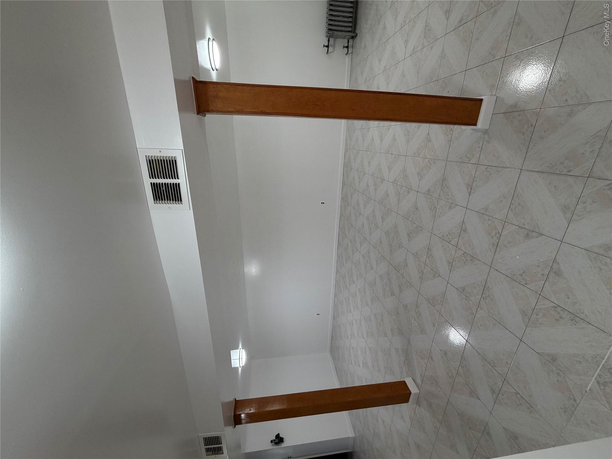 1263 Bay Ridge Parkway Property Photo 8