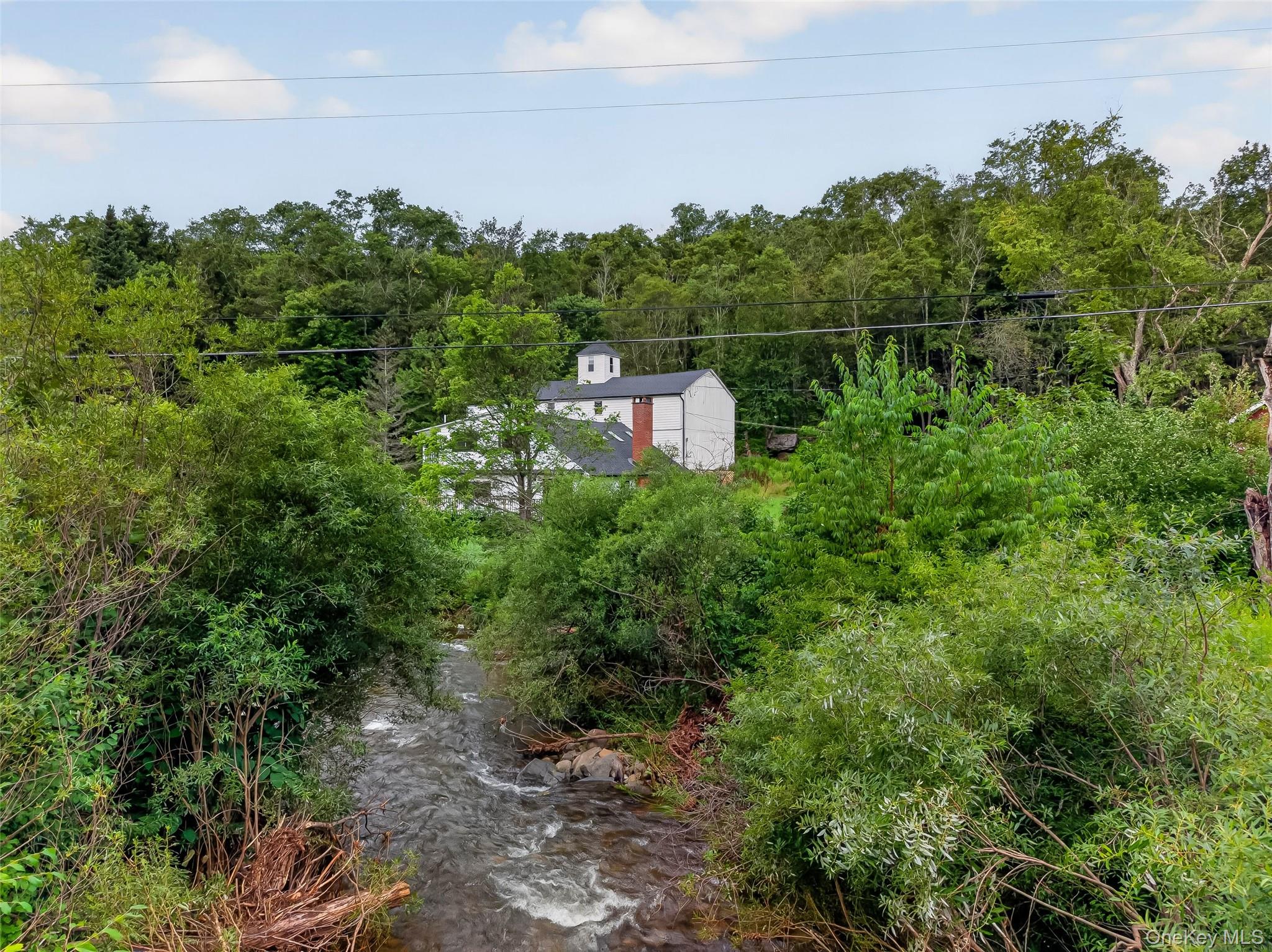 609 Grooville Road Property Photo 1