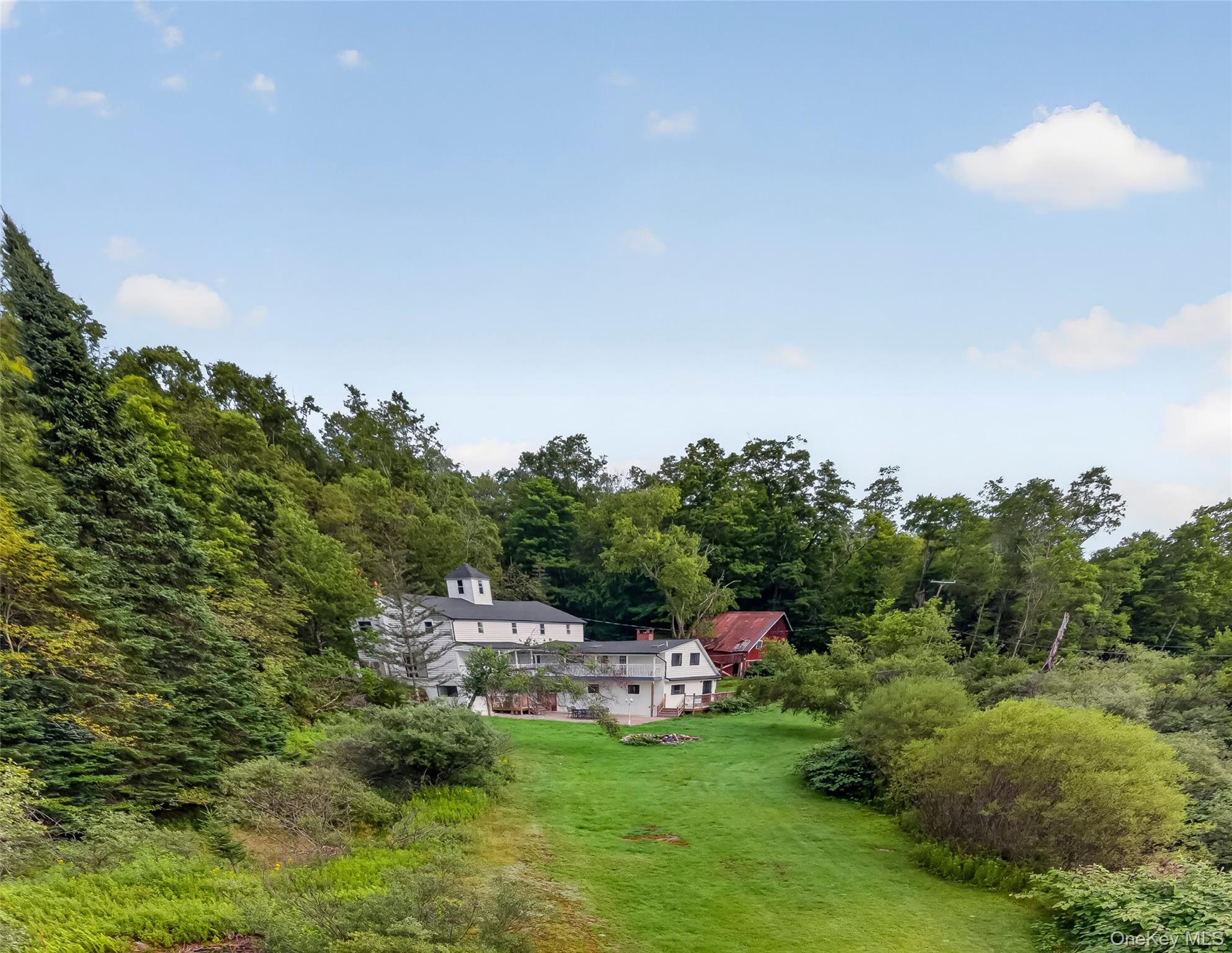 609 Grooville Road Property Photo 5