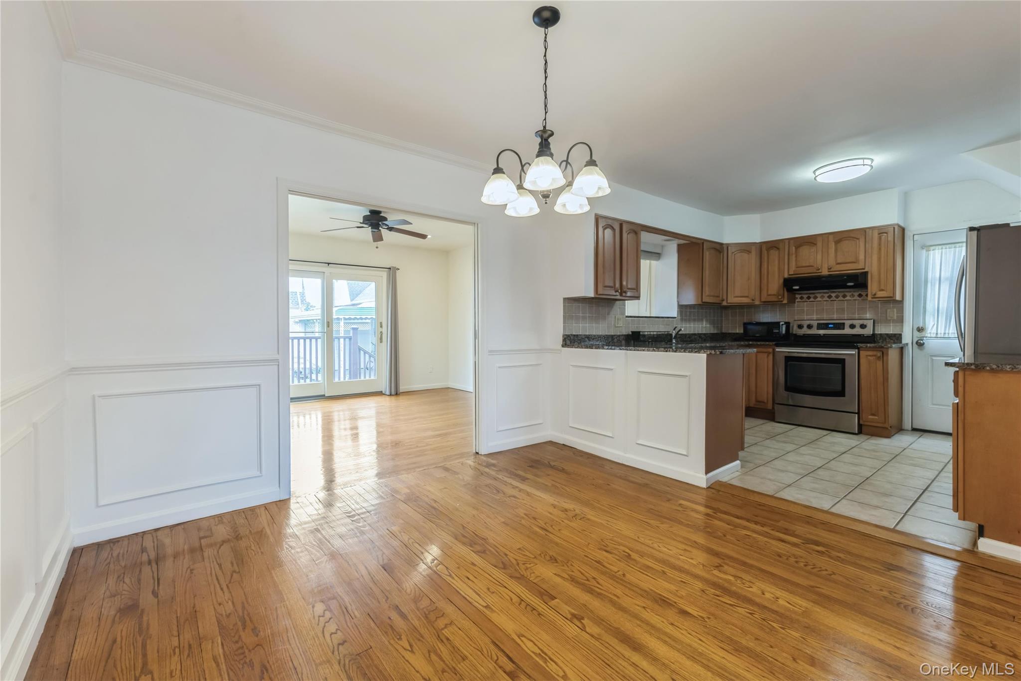 7548 183rd Street Property Photo 5