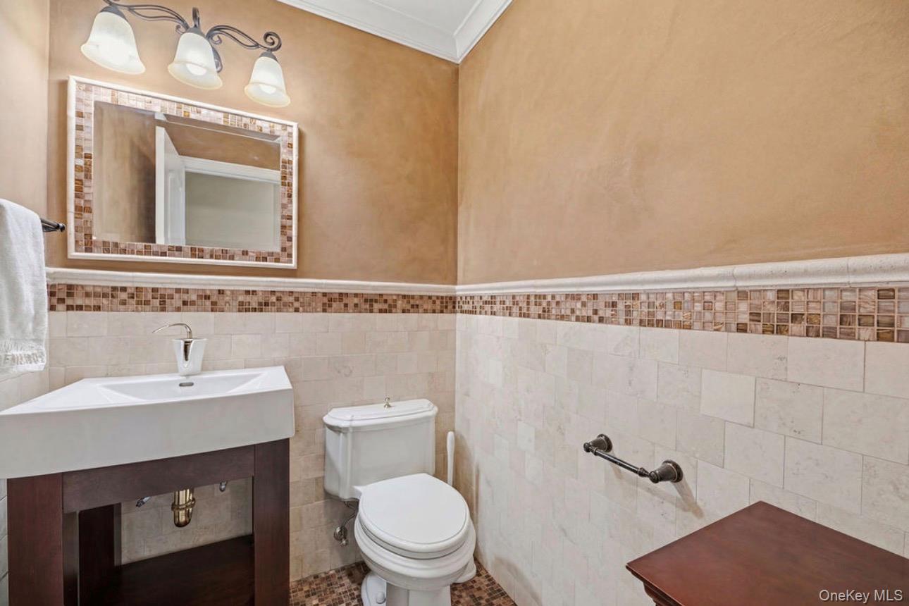 17 Nottingham Way Property Photo 11
