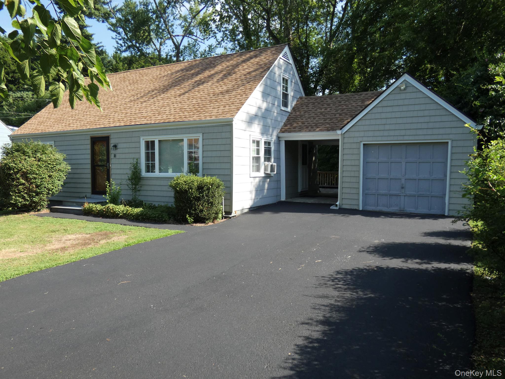 28 Hilltop Drive Property Photo 1