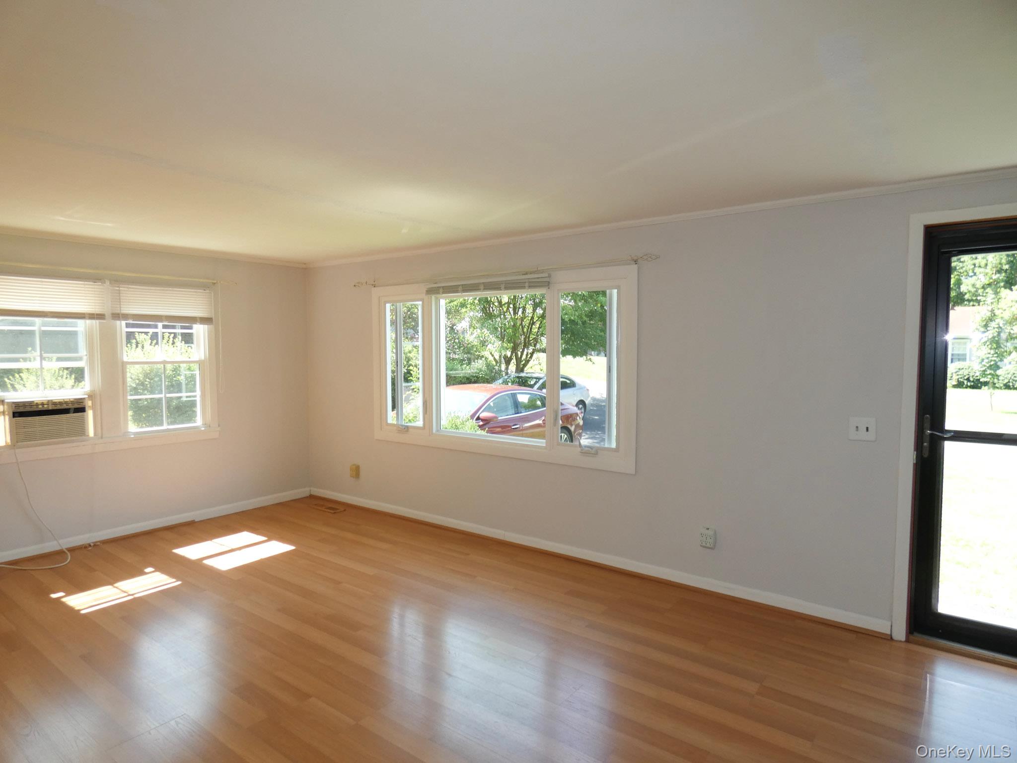 28 Hilltop Drive Property Photo 6