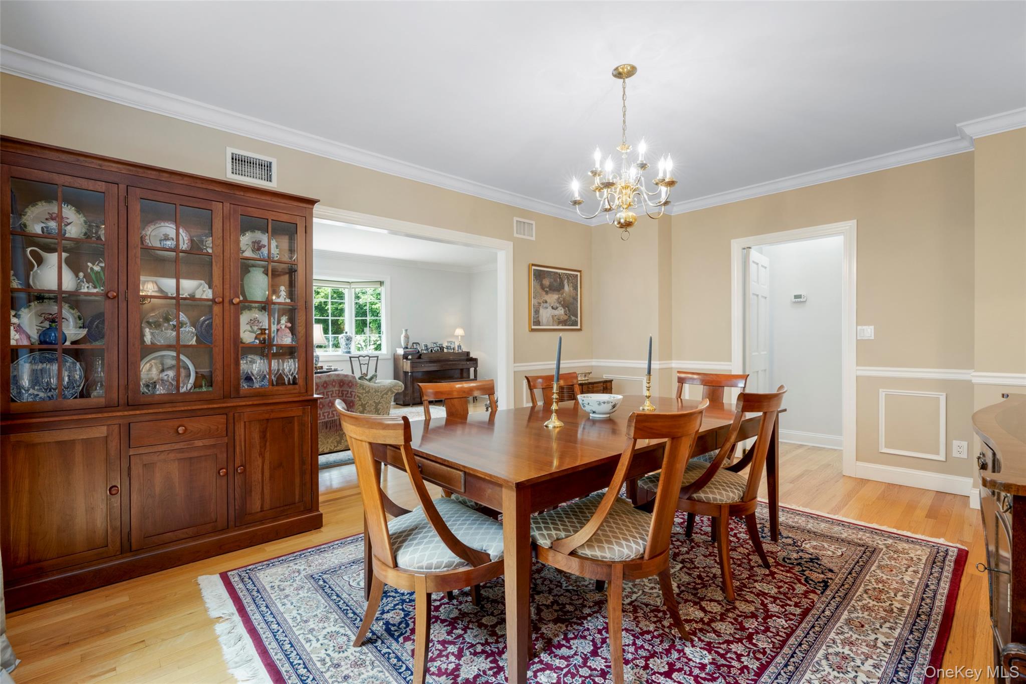 525 Carroll Avenue Property Photo 7