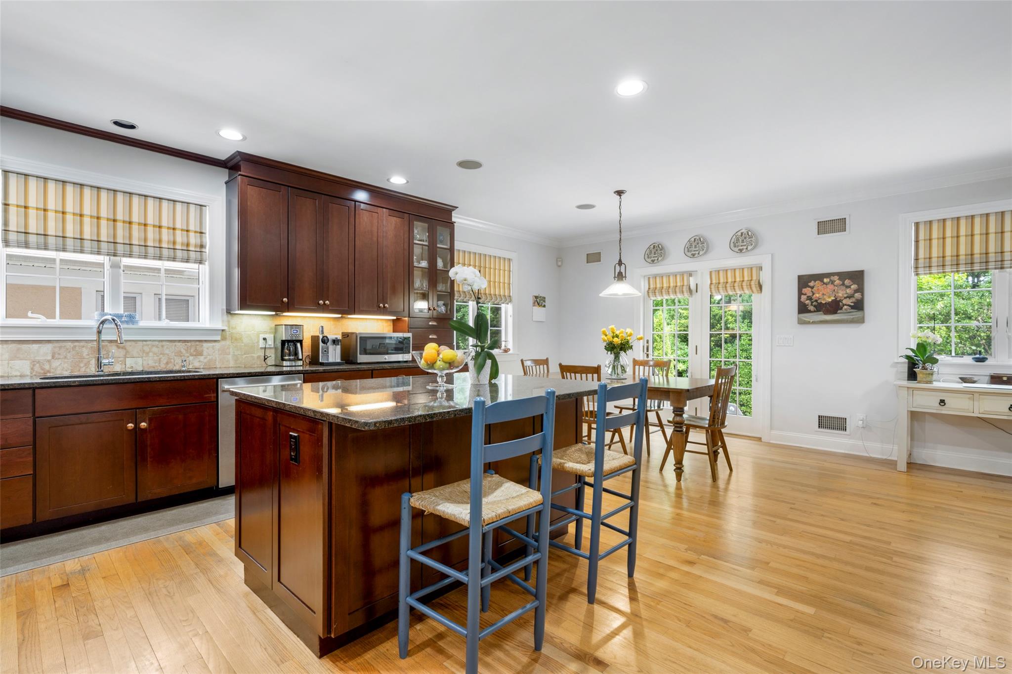 525 Carroll Avenue Property Photo 10