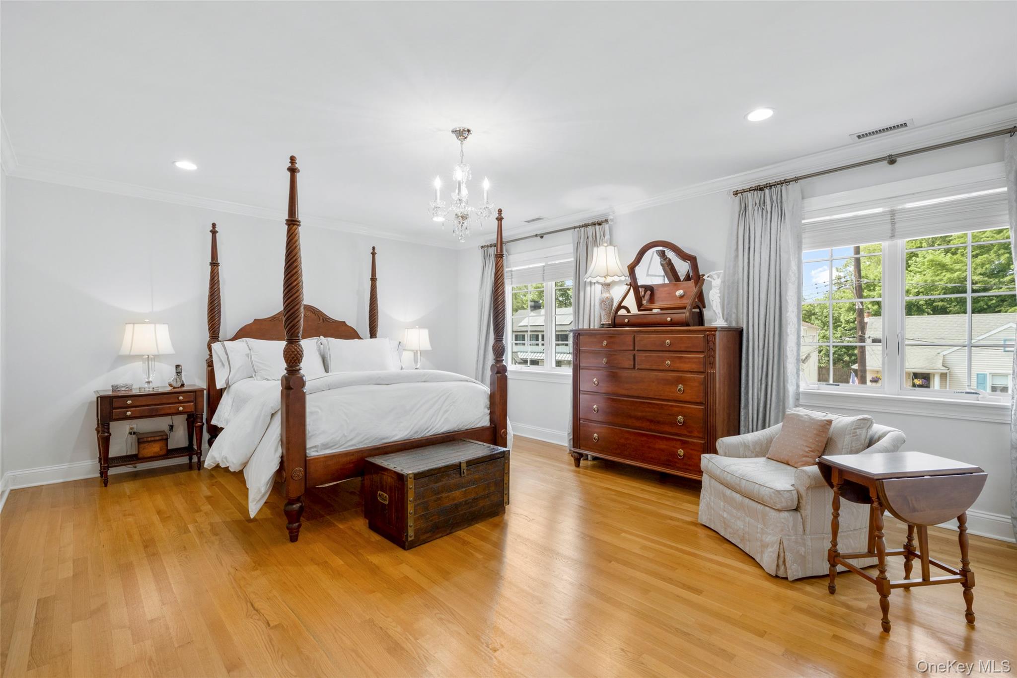 525 Carroll Avenue Property Photo 16
