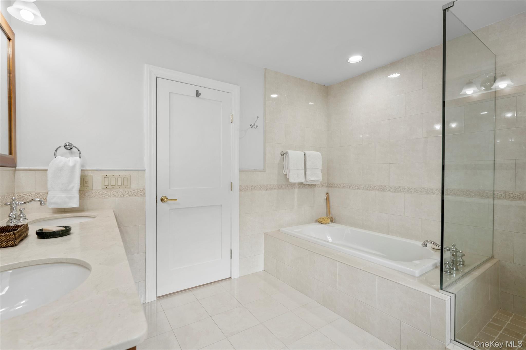 525 Carroll Avenue Property Photo 19
