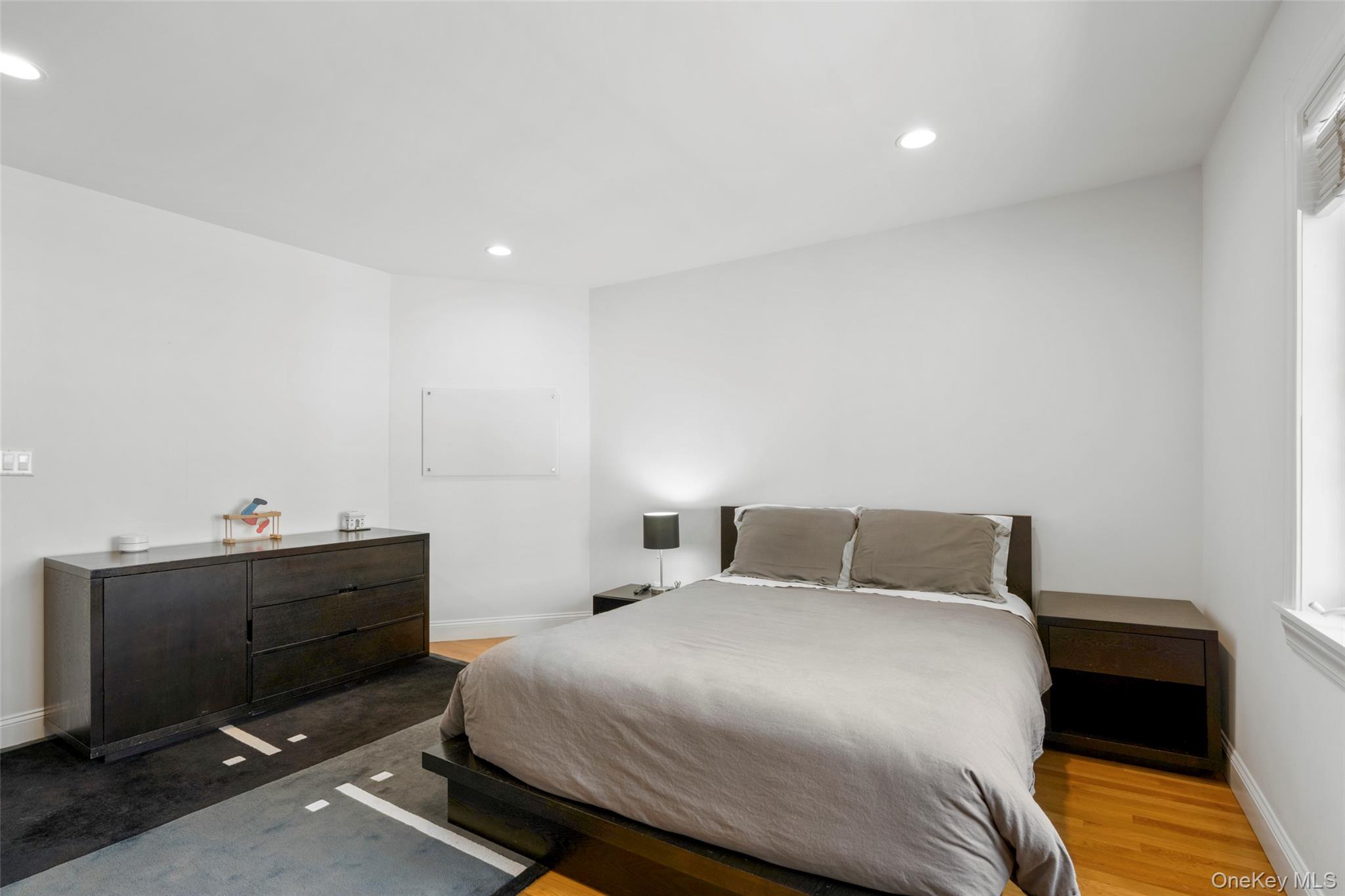 525 Carroll Avenue Property Photo 21