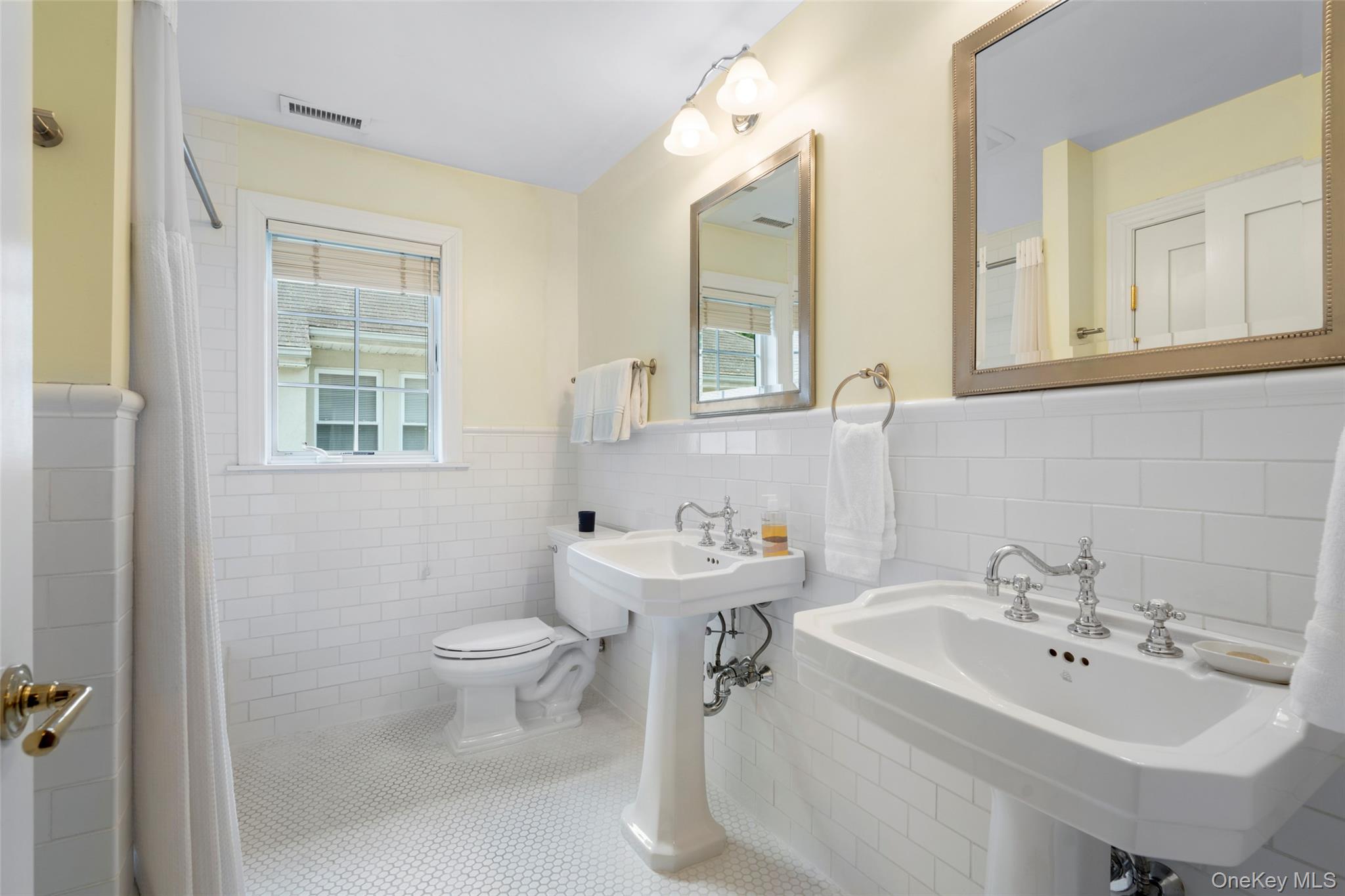 525 Carroll Avenue Property Photo 24