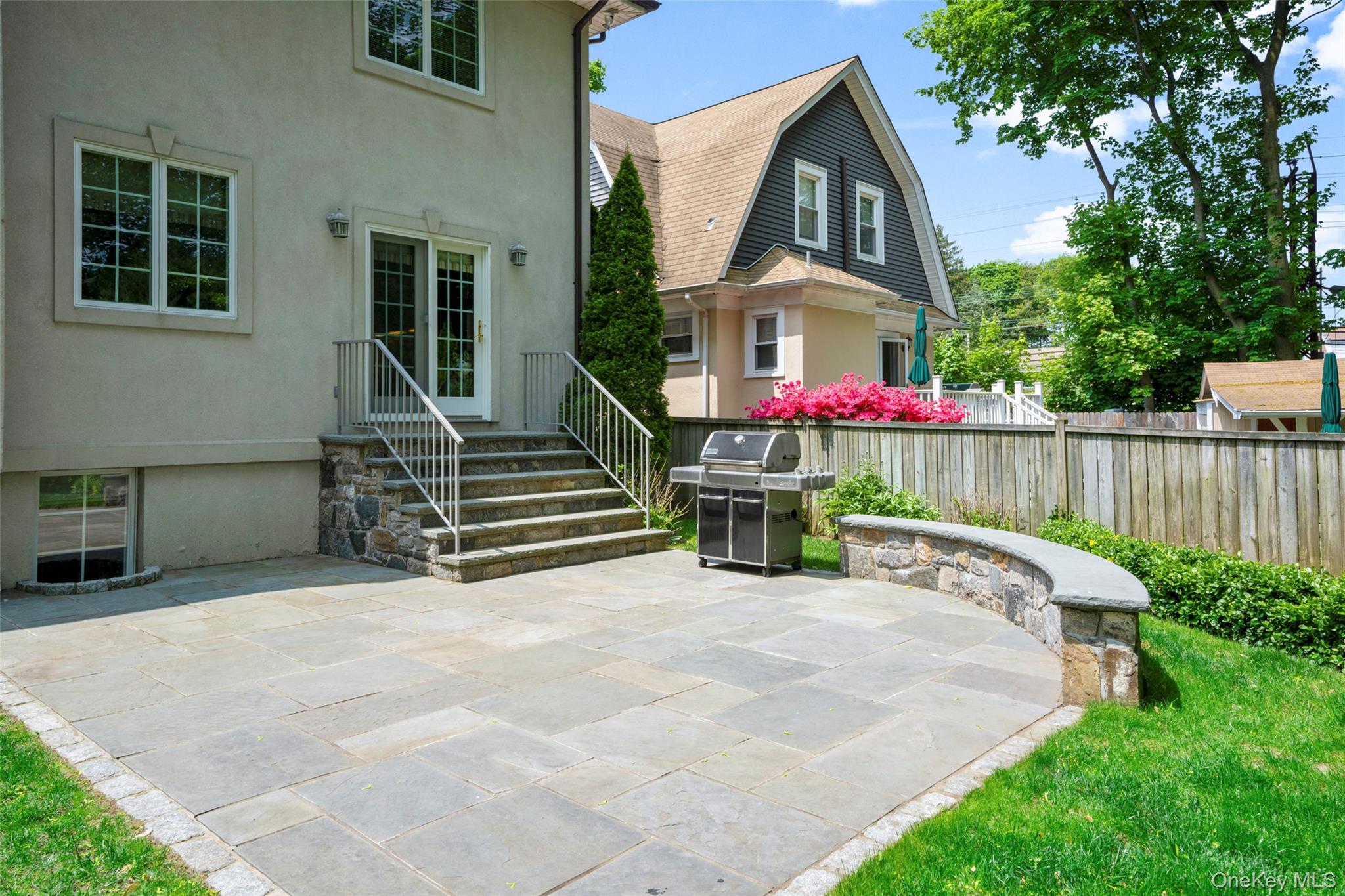 525 Carroll Avenue Property Photo 37