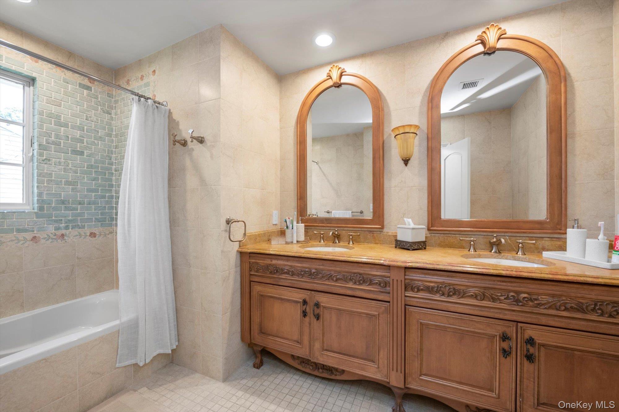 760 Hillcrest Place Property Photo 22
