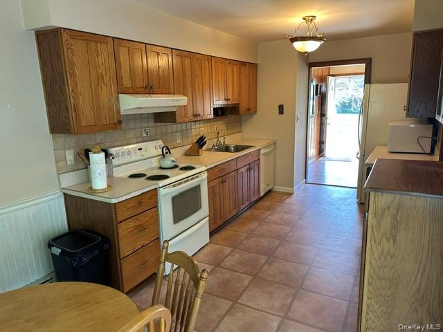 94 Arlington Road Property Photo 10