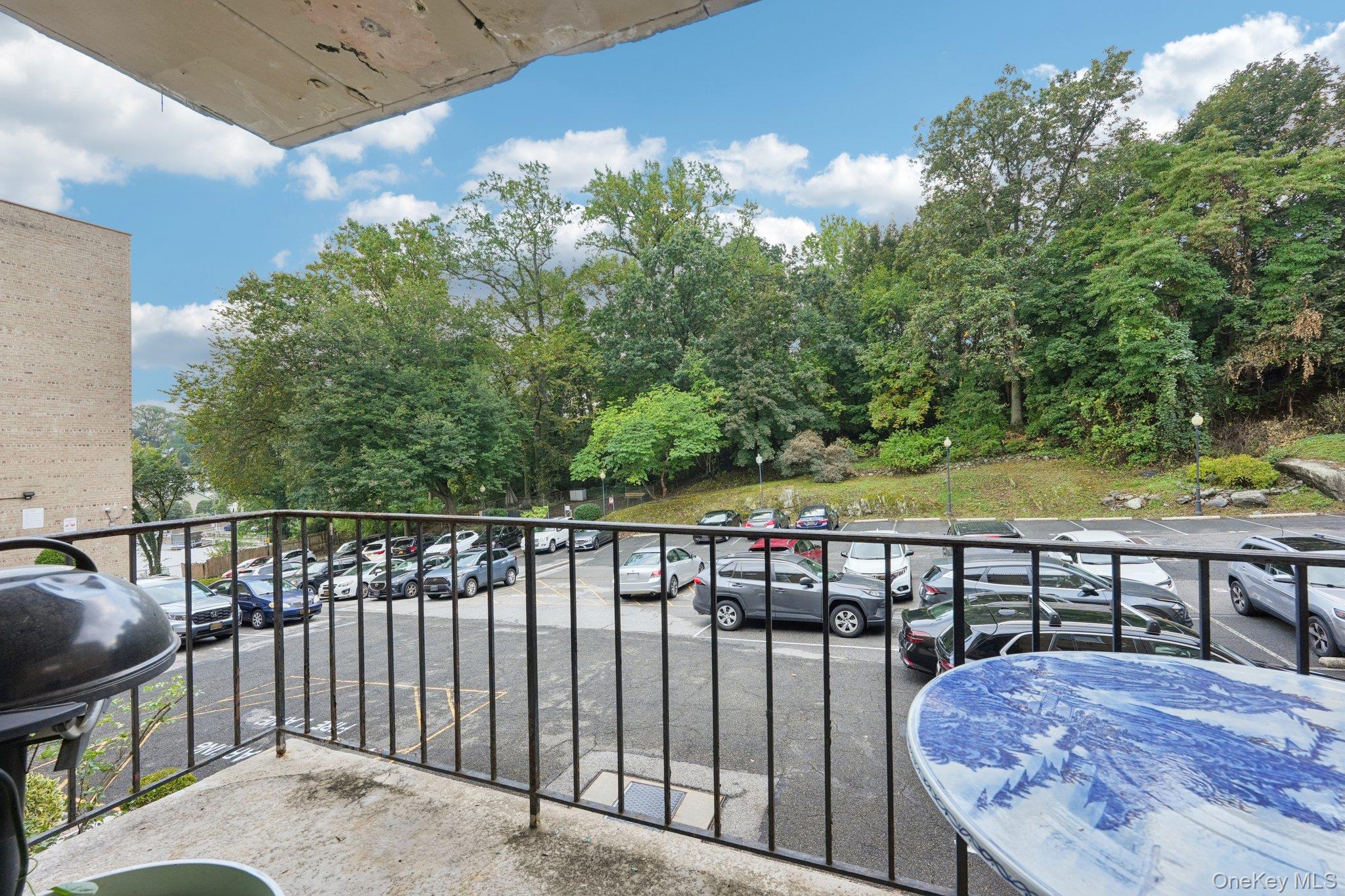 2035 Central Park Avenue 1k Property Photo 6