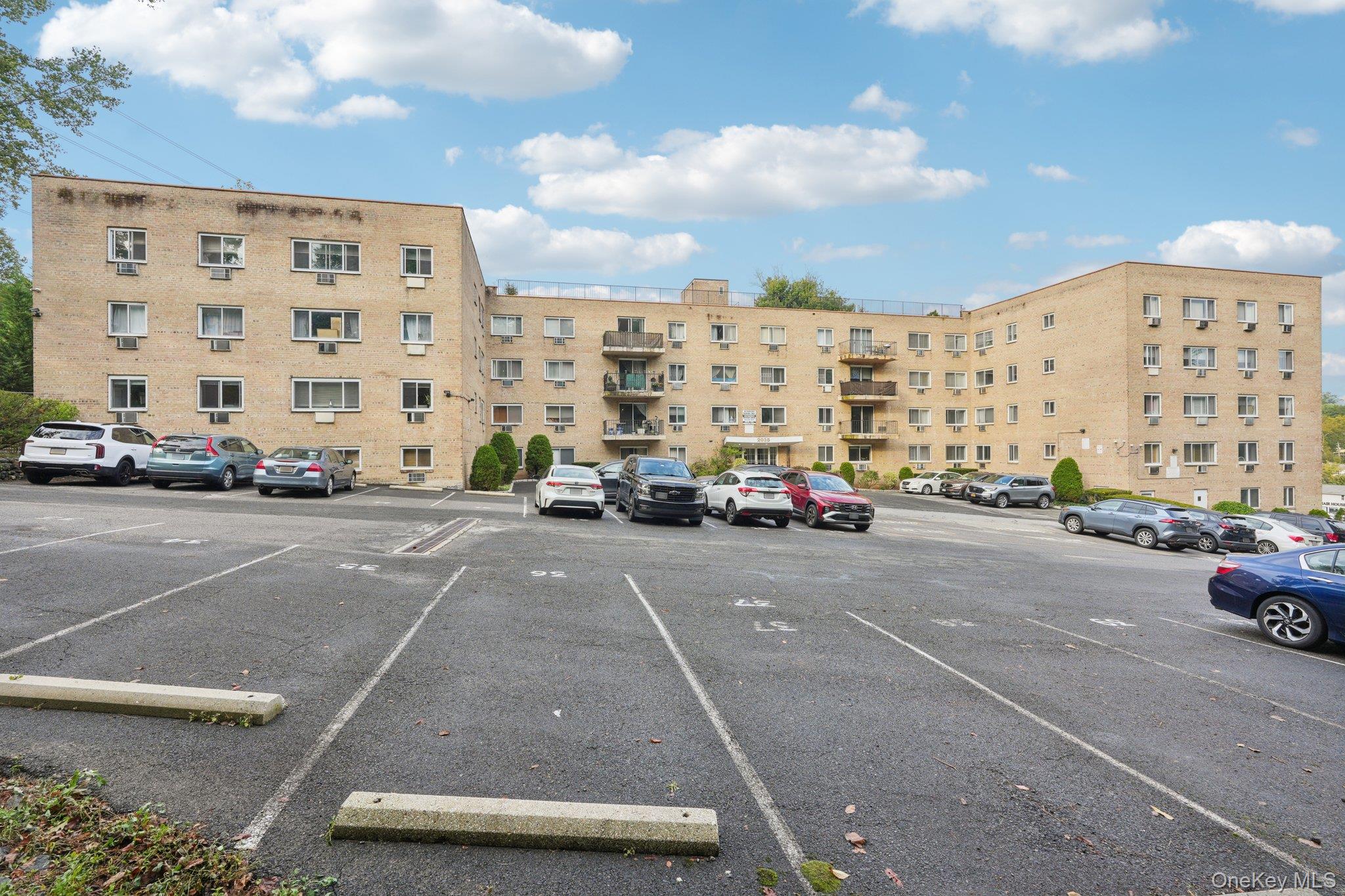 2035 Central Park Avenue 1k Property Photo 16