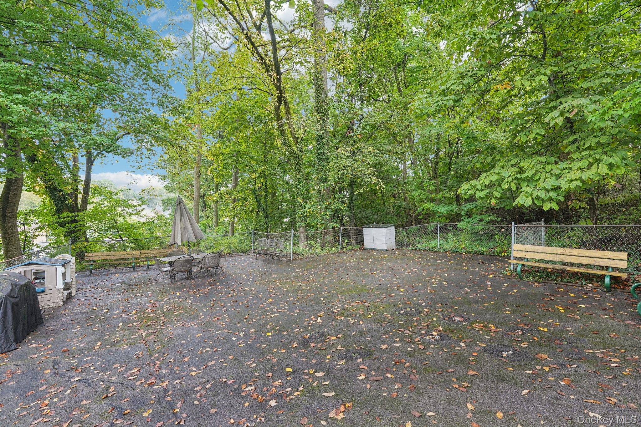2035 Central Park Avenue 1k Property Photo 19