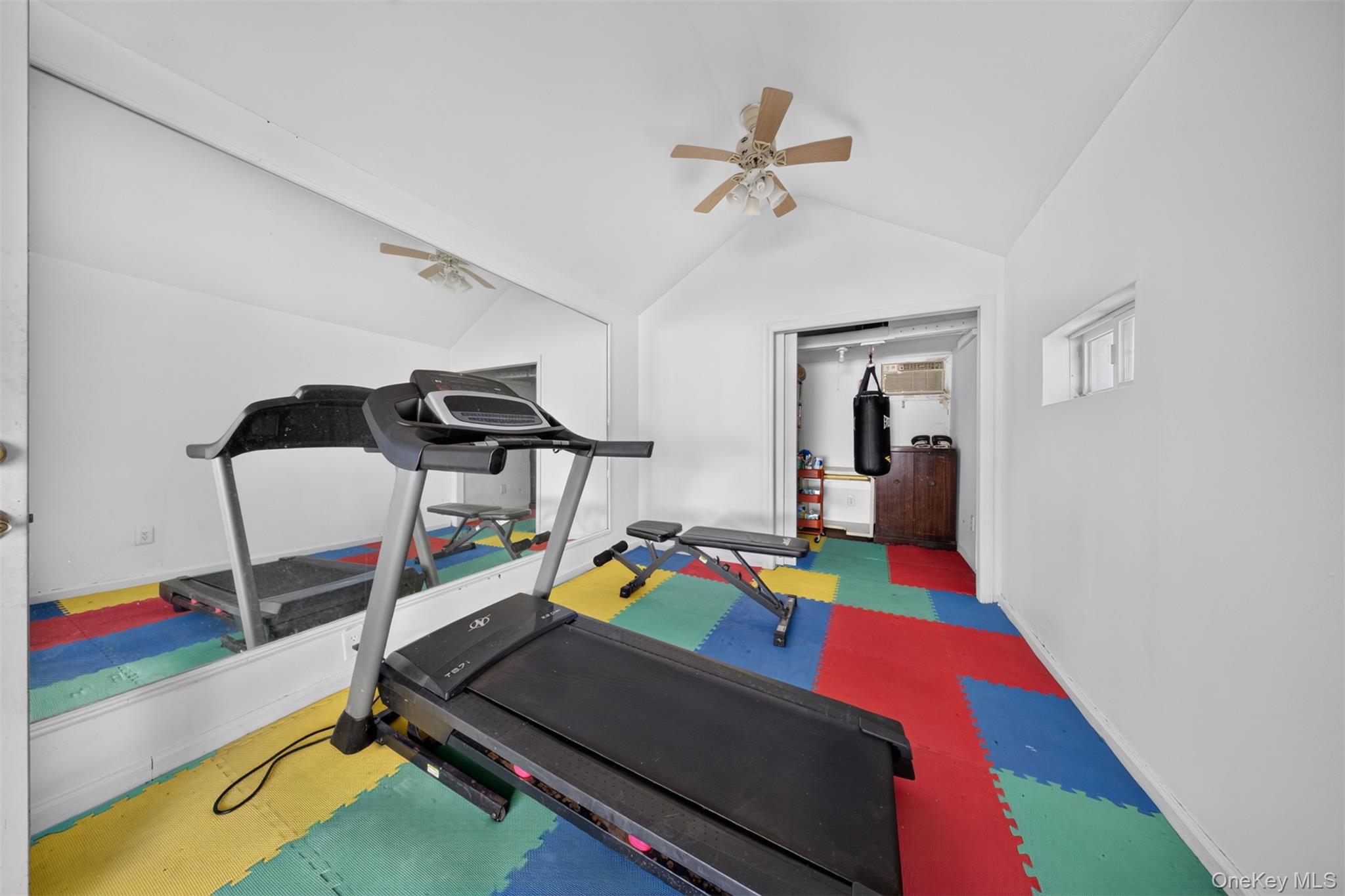 25-36 163rd Street Property Photo 24