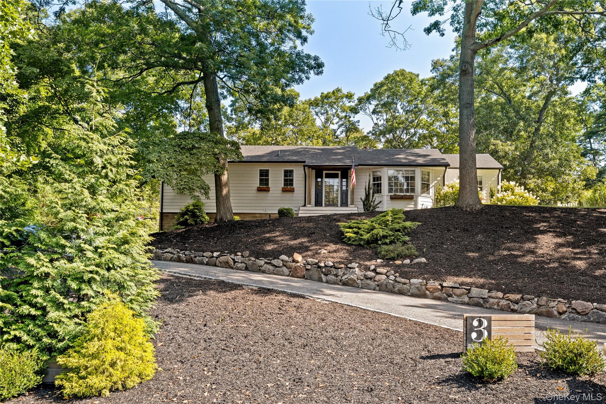 3 Russell Drive Property Photo 5