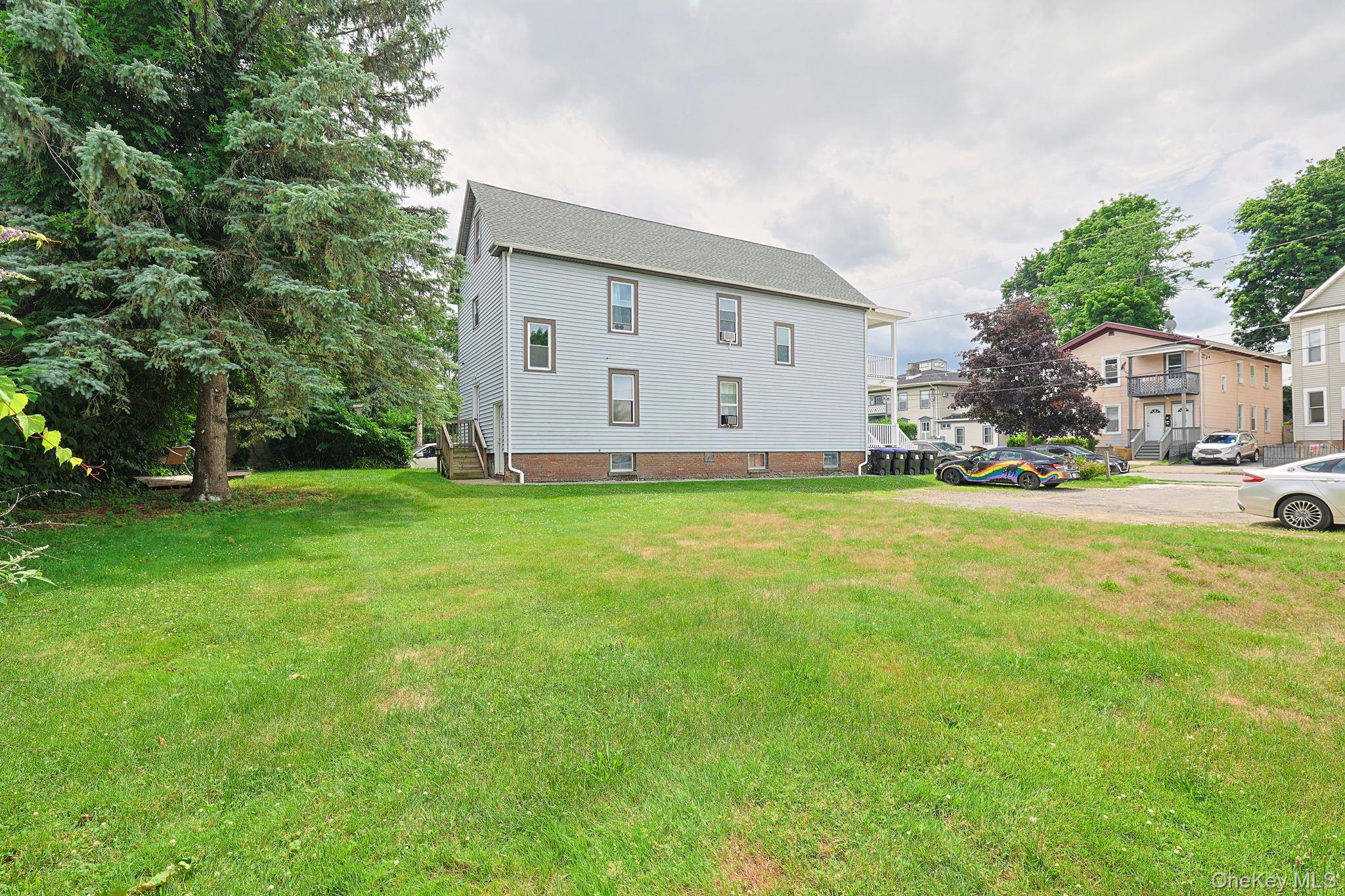 1 Park Place Property Photo 17