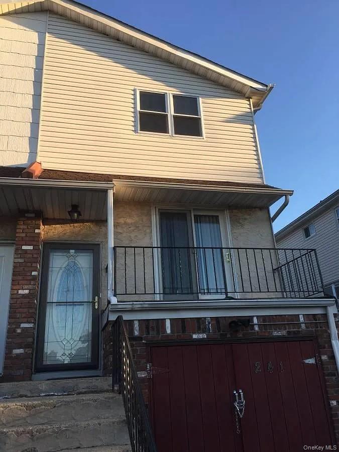 241 Regis Drive Property Photo 2