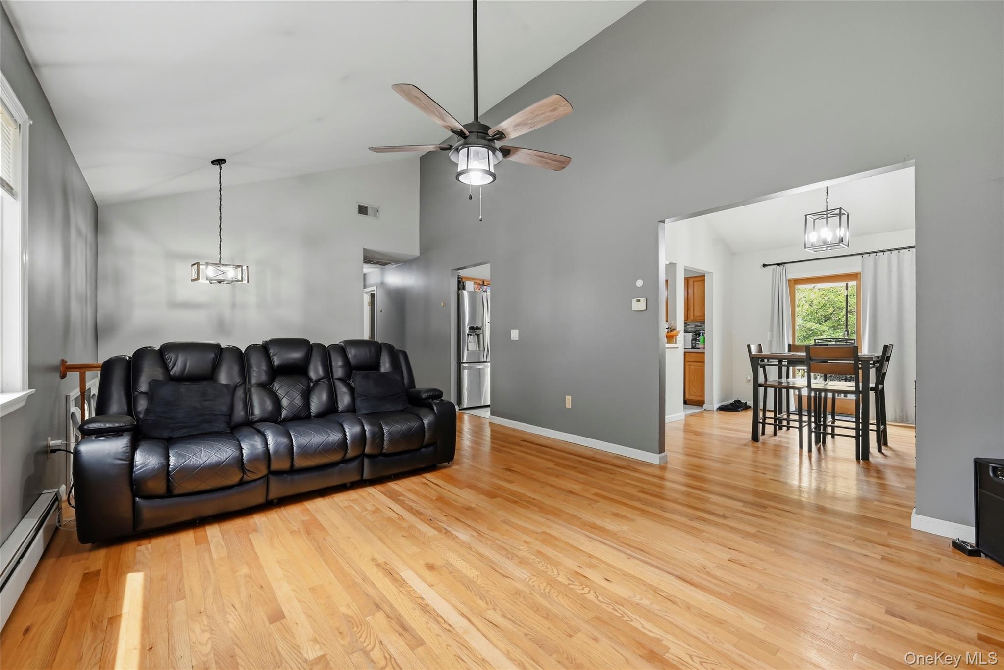 564 Clove Road Property Photo 11